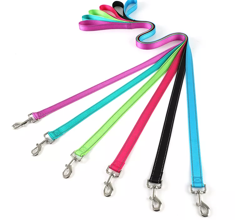 Narrow UrbaDog Standard Nylon Dog Leash with Refelctive Strip, 150cm, 15cm wide